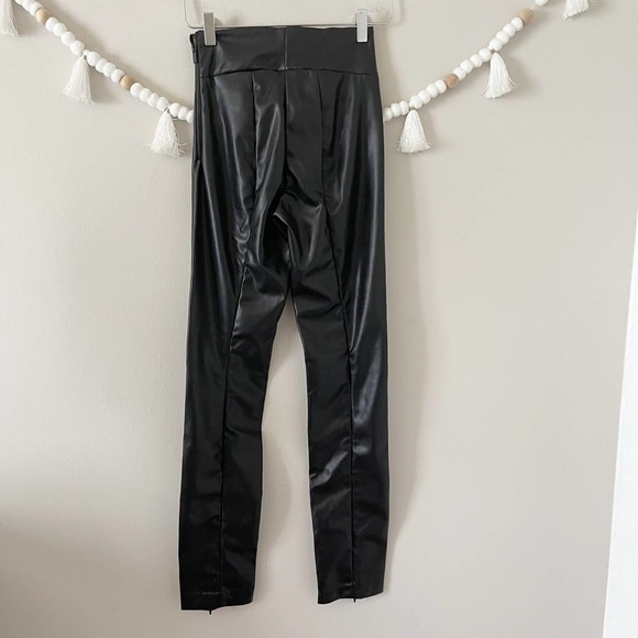 NWT Good American Straight Leg Faux Leather Pants Womens Size 0 Black High Rise - Picture 5 of 6